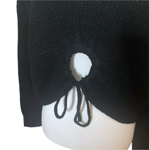 Women’s‎ Black Full Circle Trends O-Ring Tie Front Sweater - Picture 7 of 10